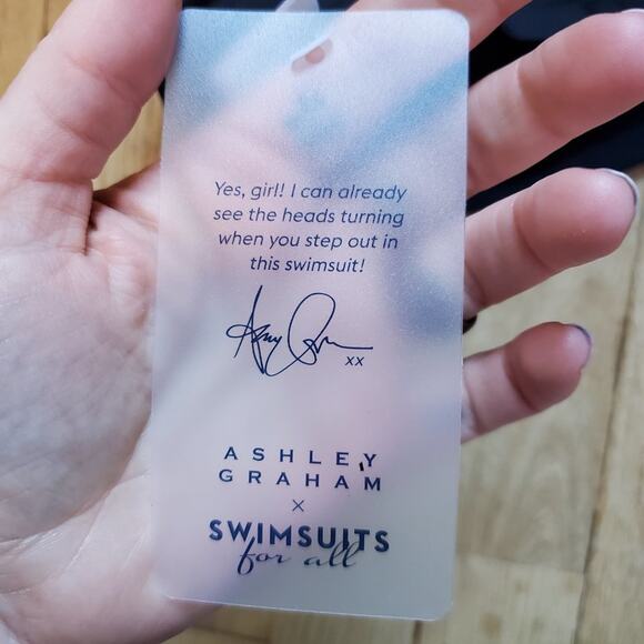 Ashley Graham Swimsuits For All Black Floral Bikini Bathing Suit Top Size 10 NWT - Picture 5 of 9